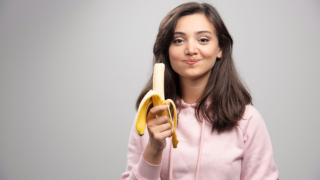 Lợi ích khi ăn chuối với sức khỏe phụ nữ